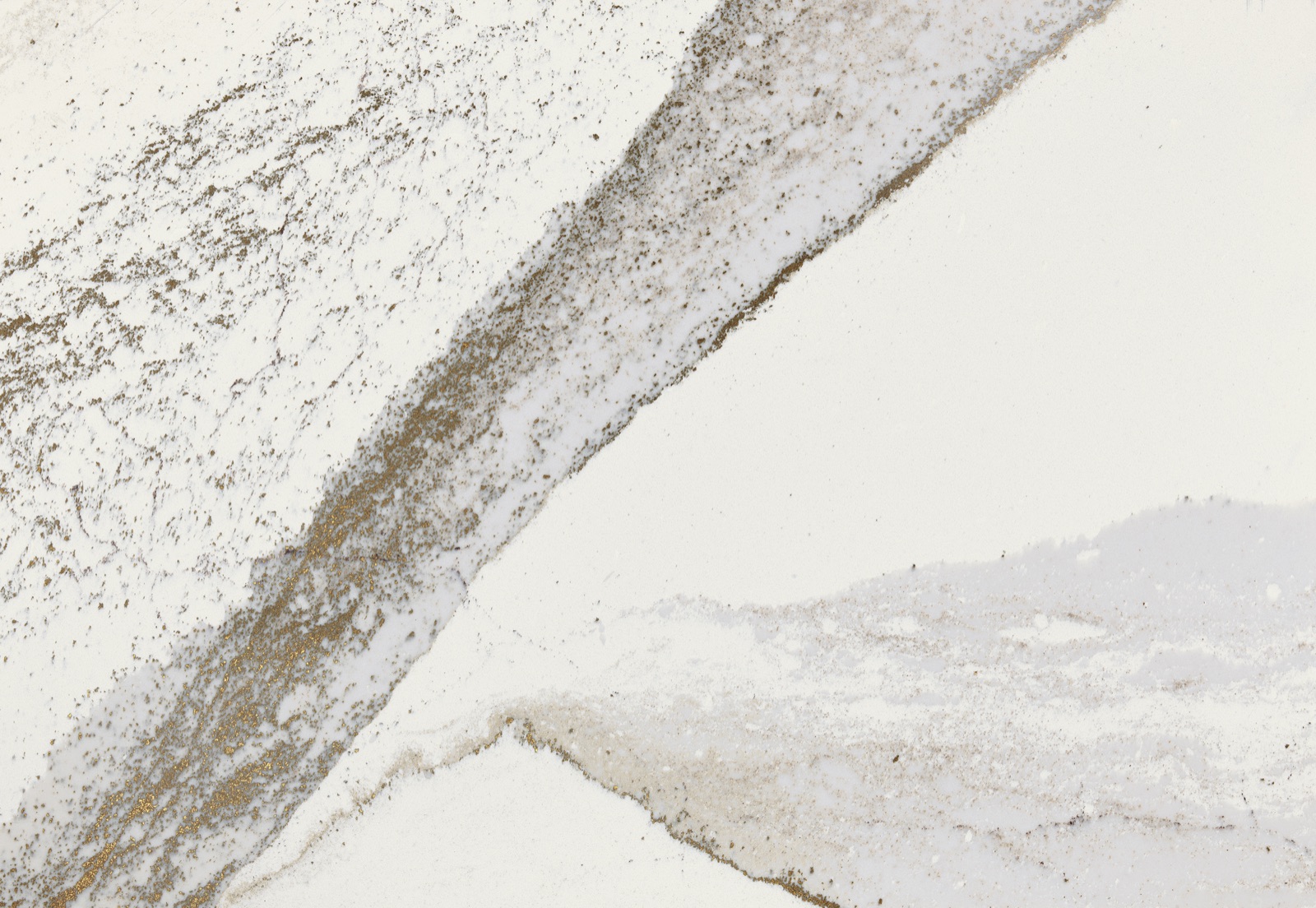 Cambria Windsor Brass Quartz slab